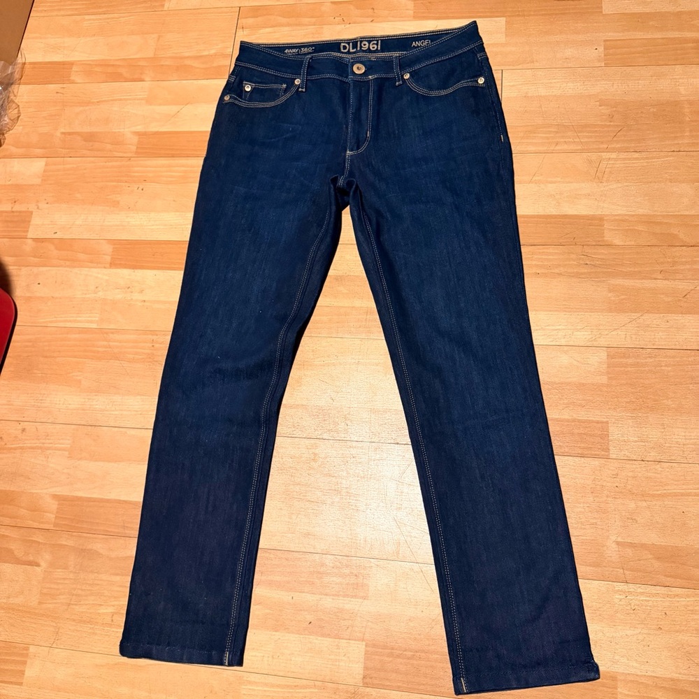 🎯NWOT Angel DL1961 mid rise ankle 4way stretch comfort 360 slim straight 31